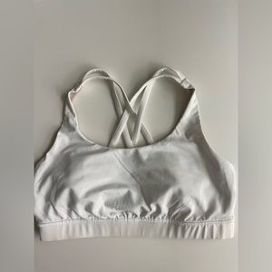 lululemon Energy Bra
Medium Support,8 size,White.